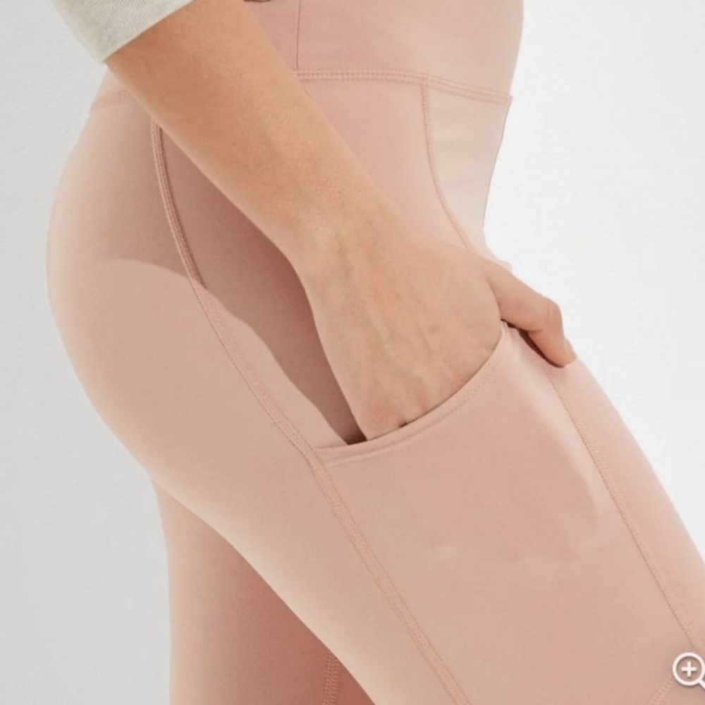 NWT American Eagle everything pocket leggings